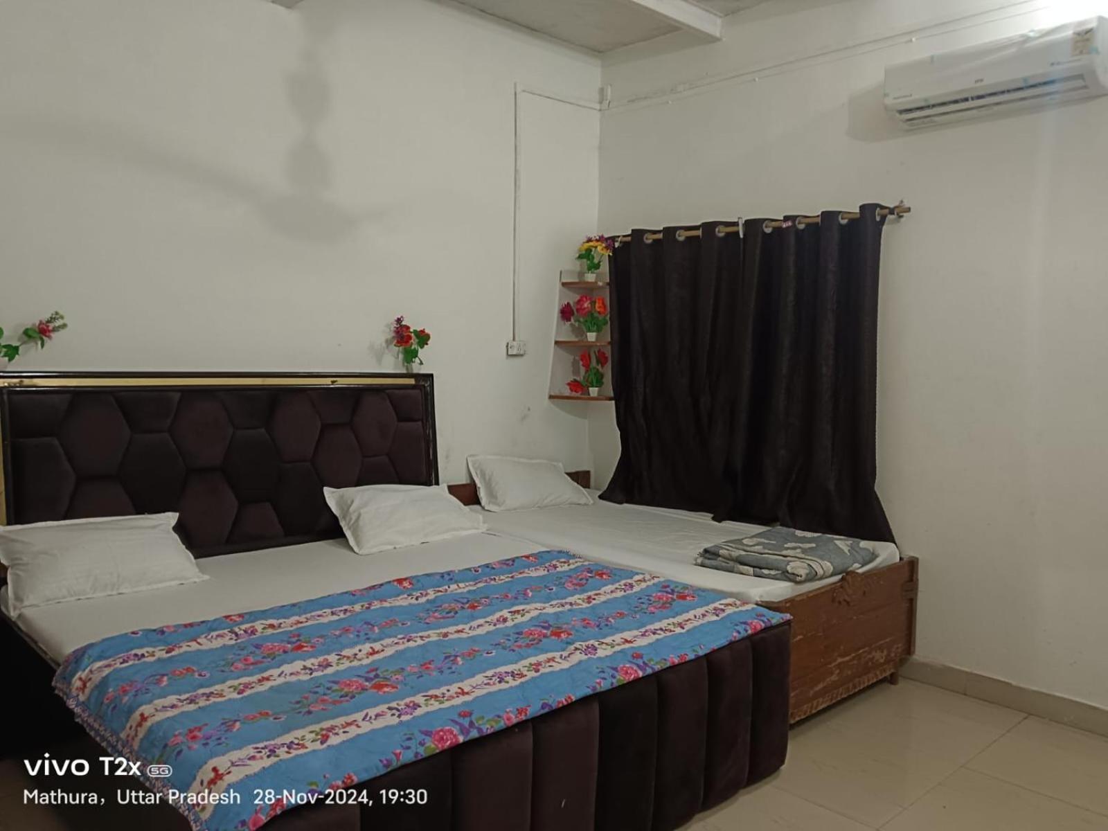 Hotel Hari Krishnam Residency Mathura Esterno foto